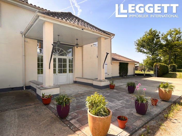 Image No.2-6 Bed House for sale