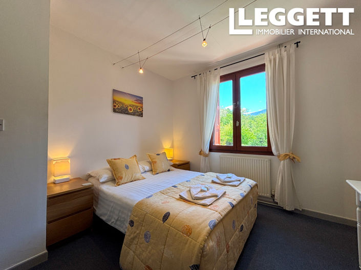 Image No.8-14 Bed House for sale