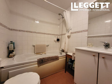 ahr0chm6ly9jzg4uagvzdglhlmltbw8vaw1hz2uvvevom