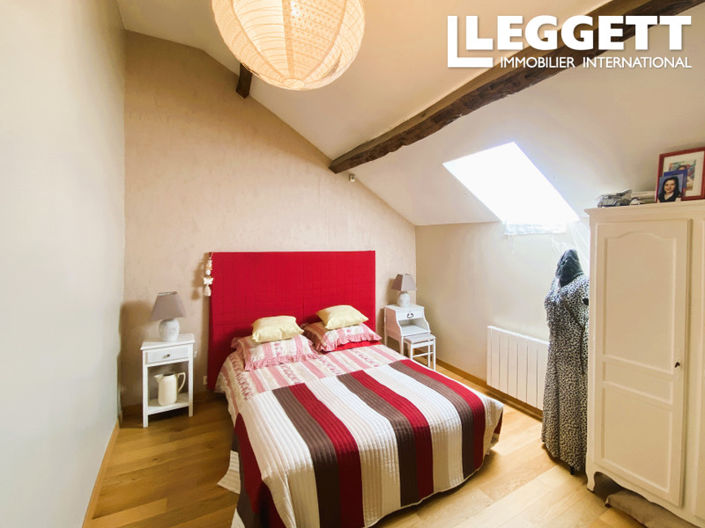 Image No.7-5 Bed House for sale