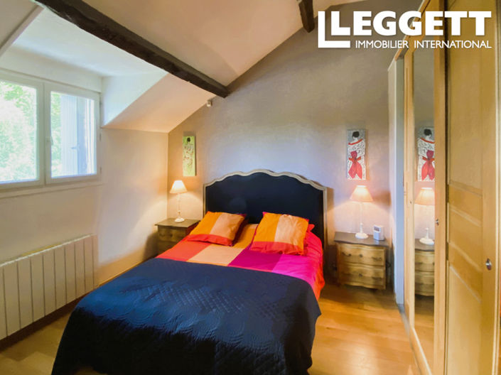 Image No.9-5 Bed House for sale