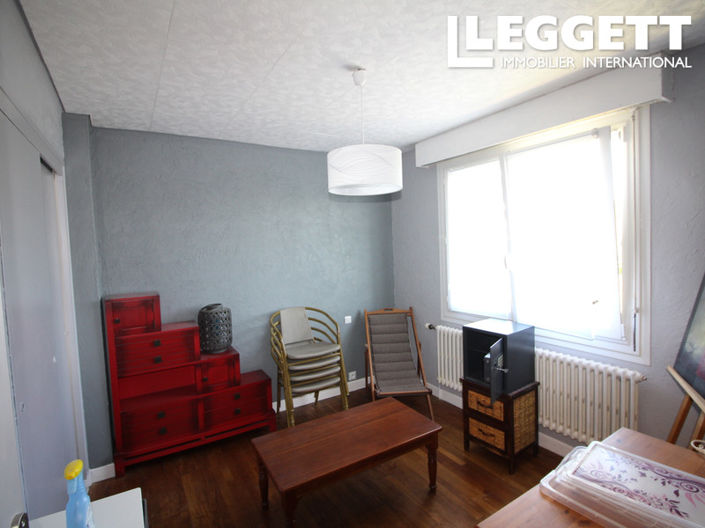 Image No.6-4 Bed House for sale