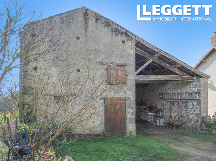 Image No.10-Maison de 5 chambres à vendre à Gourgé