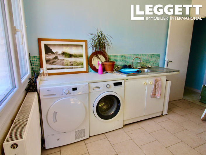 Image No.10-3 Bed House for sale