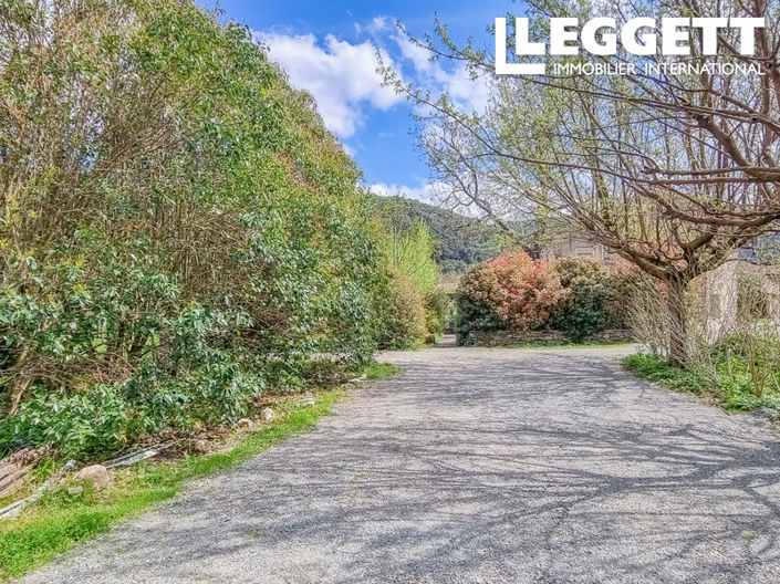 Image No.5-8 Bed House for sale