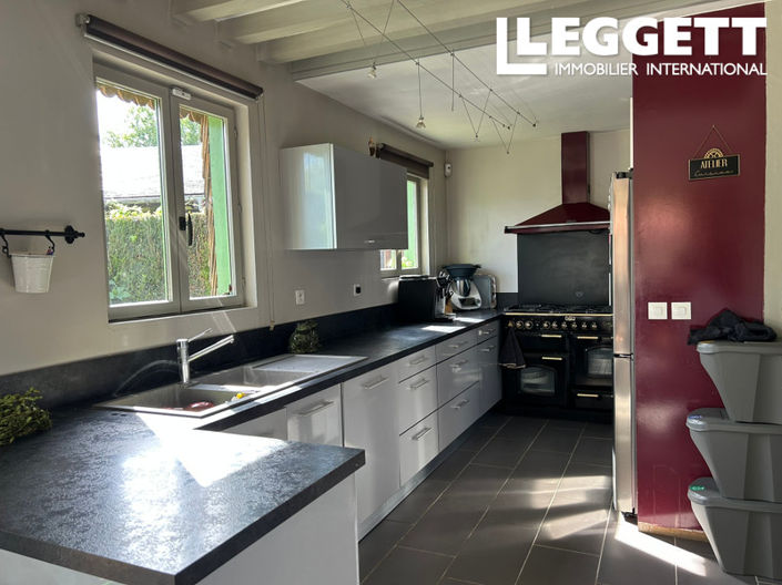 Image No.2-5 Bed House for sale