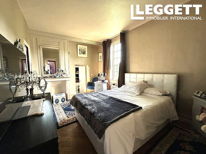 Image No.7-5 Bed House for sale