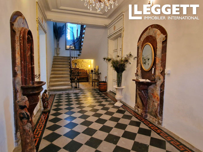 Image No.2-9 Bed House for sale