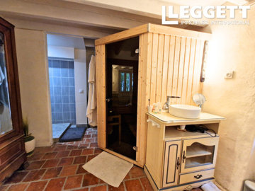 ahr0chm6ly9jzg4uagvzdglhlmltbw8vaw1hz2uvvevom