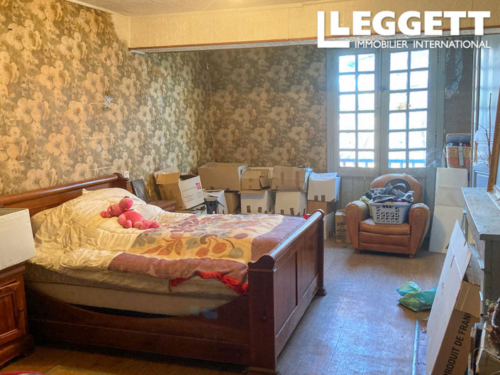 Image No.9-2 Bed House for sale