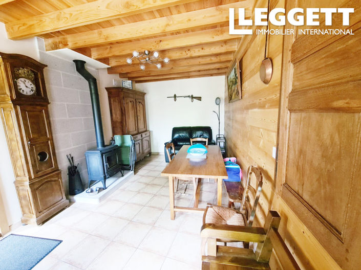 Image No.3-2 Bed House for sale