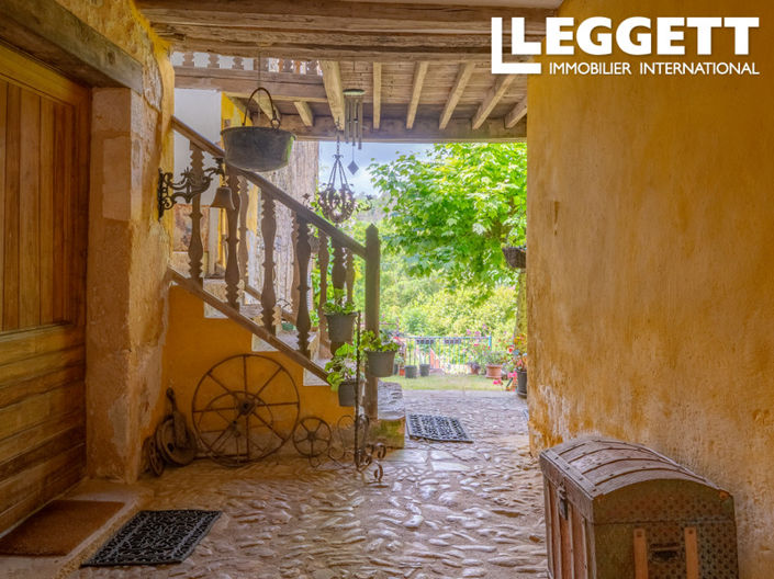 Image No.10-4 Bed House for sale