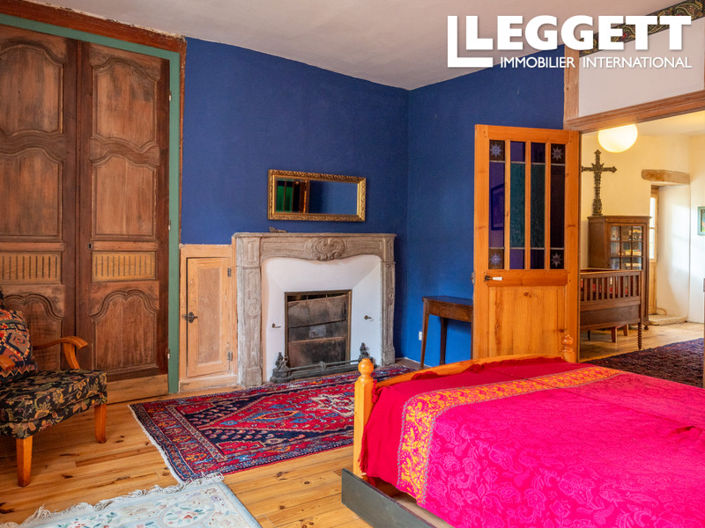 Image No.8-4 Bed House for sale