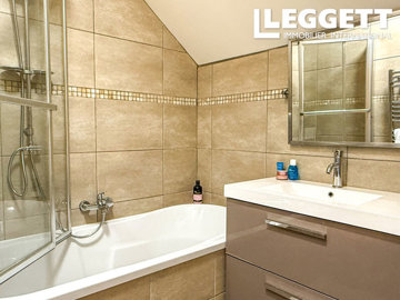 ahr0chm6ly9jzg4uagvzdglhlmltbw8vaw1hz2uvvevom