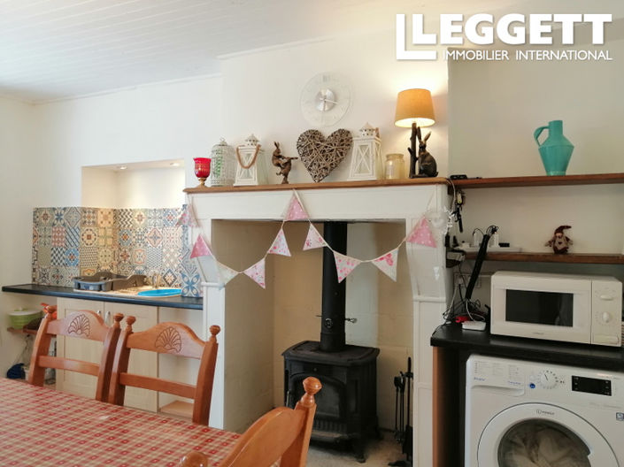 Image No.4-2 Bed House for sale