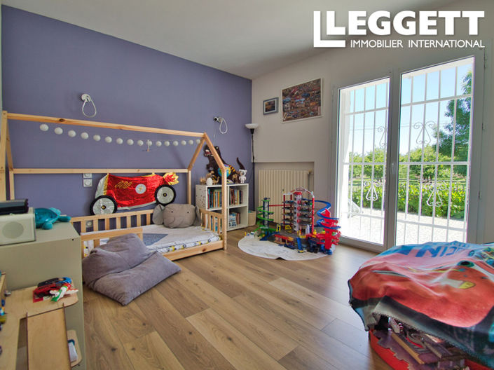 Image No.7-4 Bed House for sale