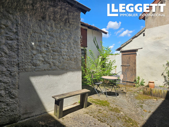 Image No.10-4 Bed House for sale