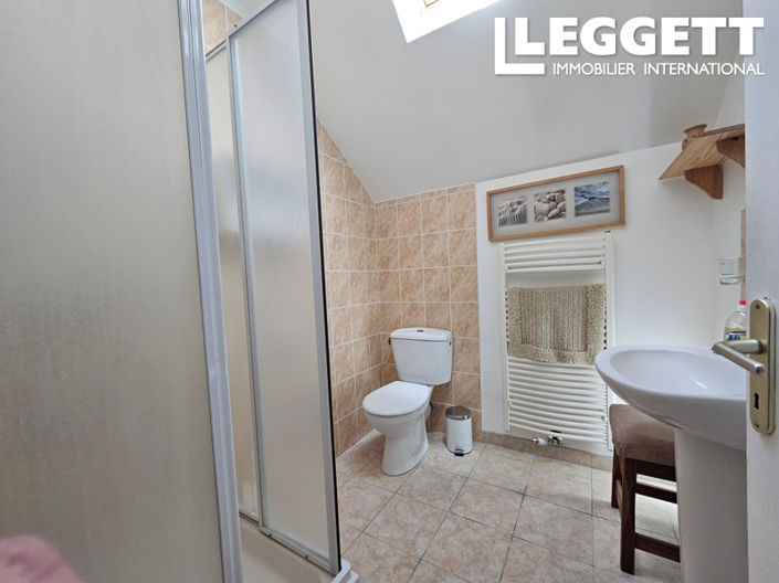 Image No.6-4 Bed House for sale