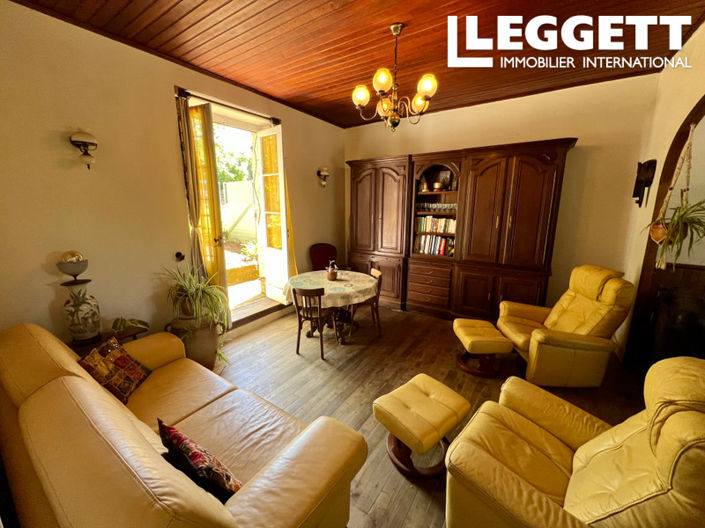 Image No.4-Maison de 4 chambres à vendre à Javerlhac-et-la-Chapelle-Saint-Robert