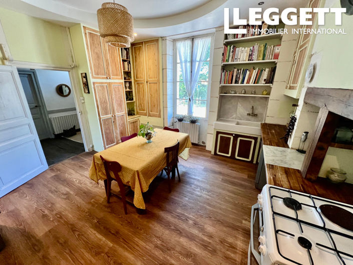 Image No.7-Maison de 4 chambres à vendre à Javerlhac-et-la-Chapelle-Saint-Robert