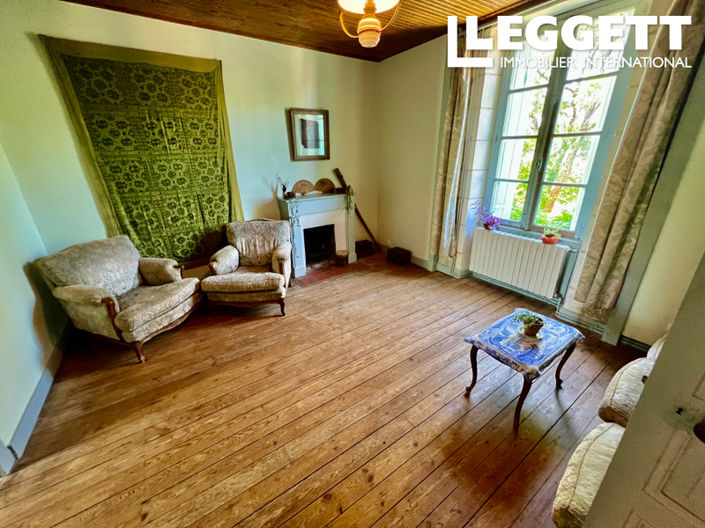 Image No.9-Maison de 4 chambres à vendre à Javerlhac-et-la-Chapelle-Saint-Robert