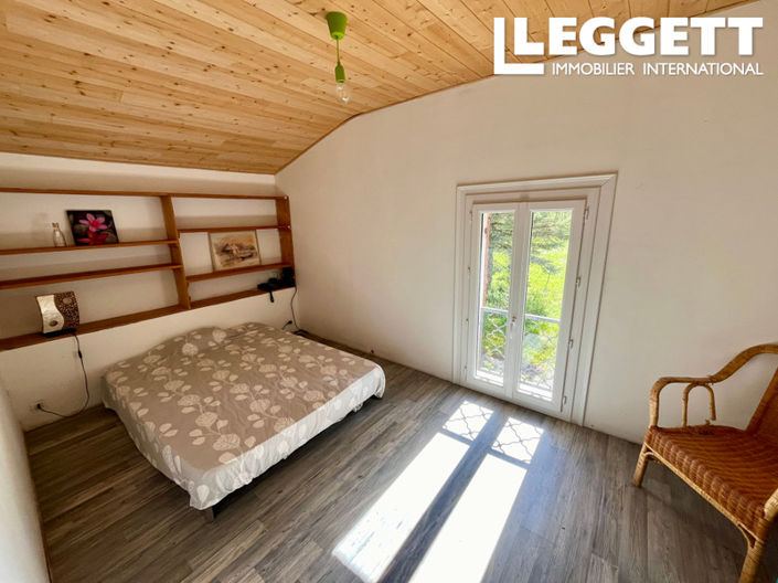 Image No.6-3 Bed House for sale