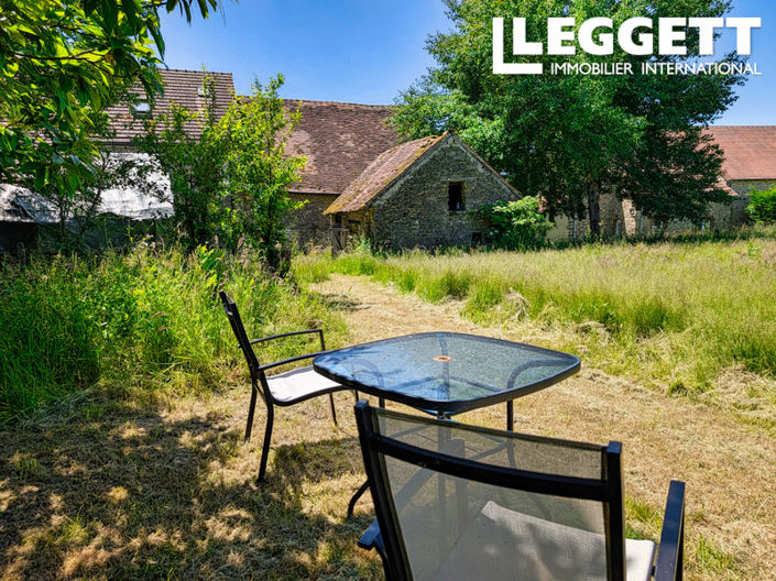 Image No.10-3 Bed House for sale