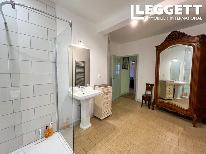 Image No.4-5 Bed House for sale