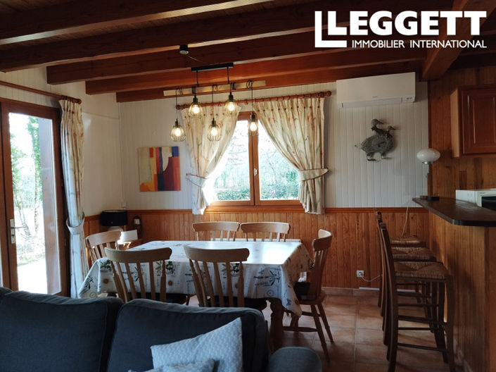 Image No.10-3 Bed House for sale