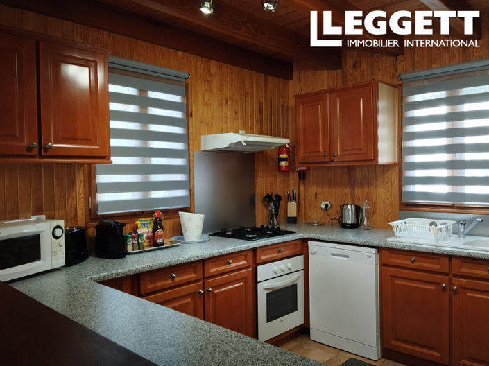 Image No.8-3 Bed House for sale