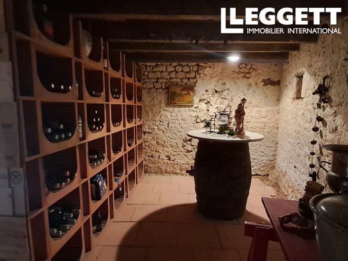 Image No.5-2 Bed House for sale