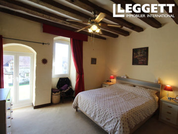 ahr0chm6ly9jzg4uagvzdglhlmltbw8vaw1hz2uvvevom