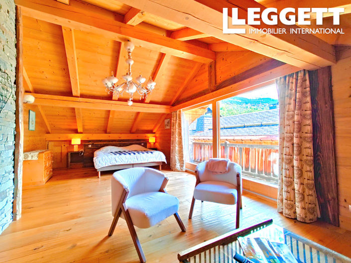 Image No.5-6 Bed House for sale