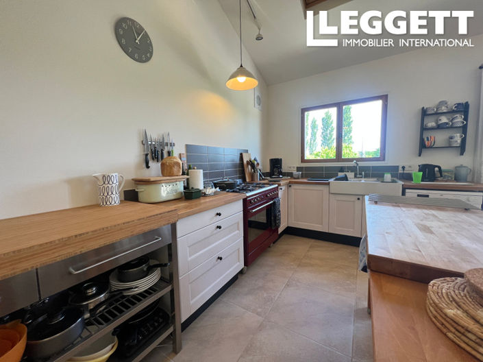 Image No.3-4 Bed House for sale