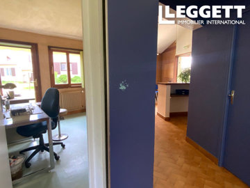 ahr0chm6ly9jzg4uagvzdglhlmltbw8vaw1hz2uvvevom