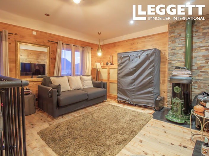 Image No.5-2 Bed House for sale