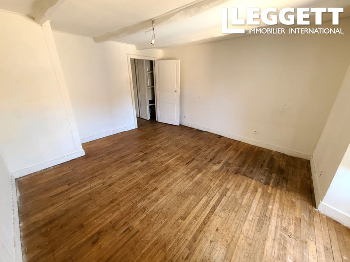 Image No.4-6 Bed House for sale