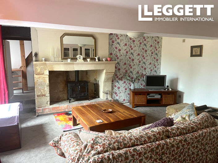 Image No.8-2 Bed House for sale