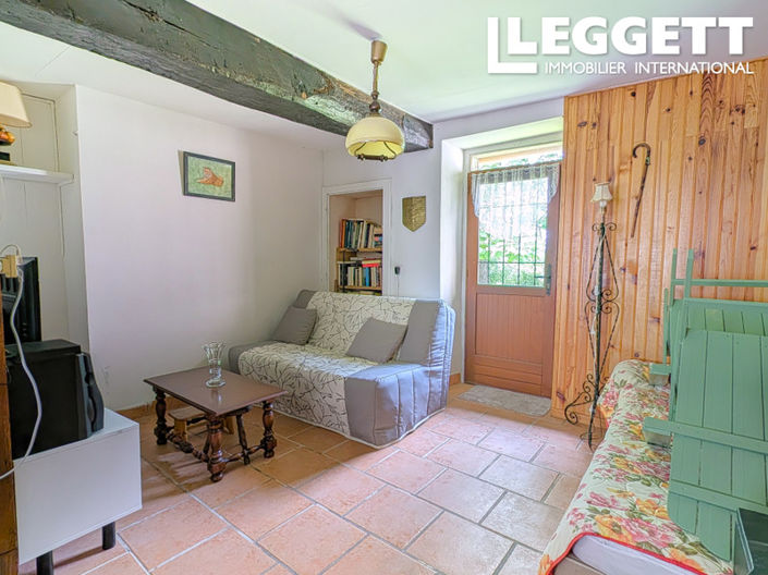 Image No.5-2 Bed House for sale