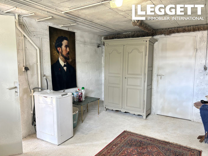 Image No.8-4 Bed House for sale