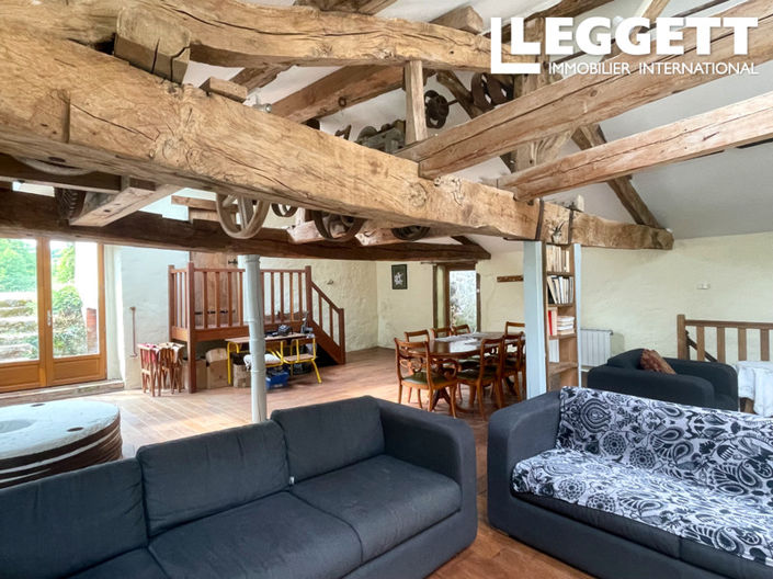 Image No.8-3 Bed House for sale