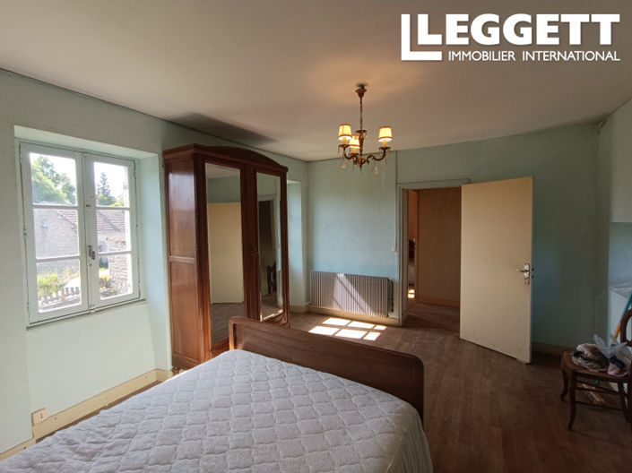 Image No.9-2 Bed House for sale