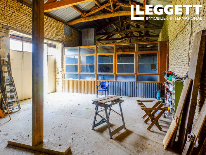 Image No.10-4 Bed House for sale