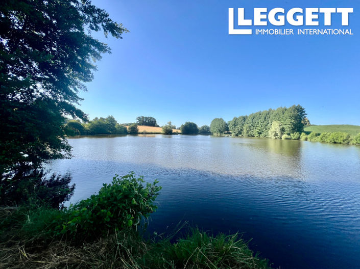 Image No.2-9 Bed House for sale