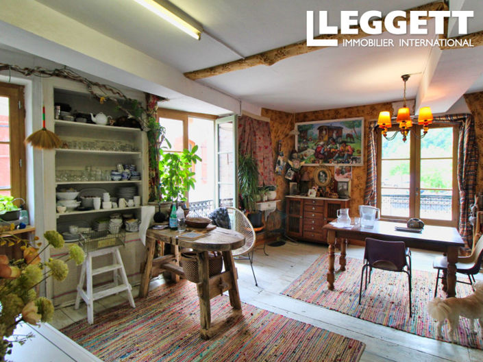 Image No.2-4 Bed House for sale