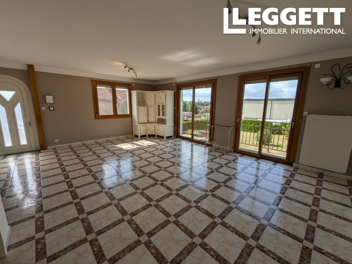 Image No.5-5 Bed House for sale