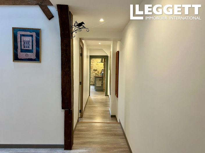 Image No.6-4 Bed House for sale