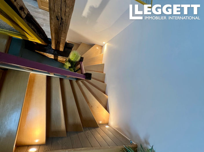 Image No.9-4 Bed House for sale