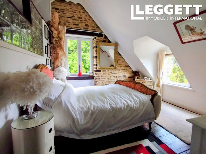 Image No.10-2 Bed House for sale