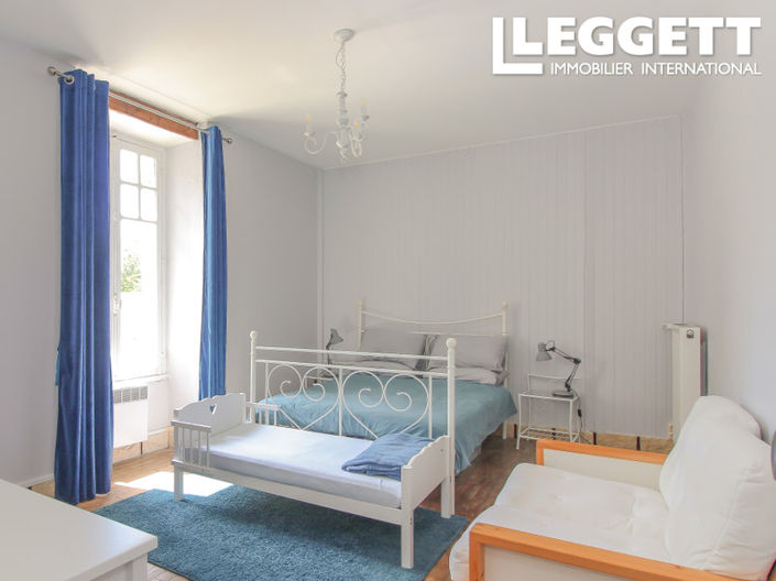 Image No.9-4 Bed House for sale